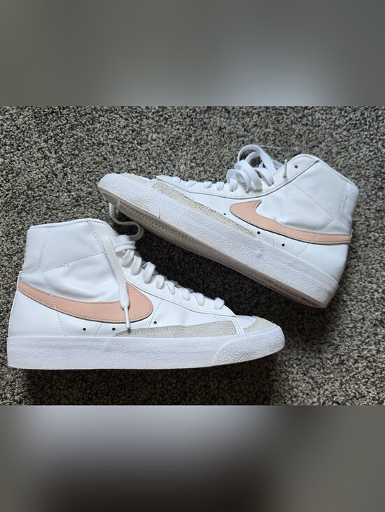 Nike Shoes - Nike Blazer Mid '77 Vintage White Pink Oxford Sneakers Size 9.5